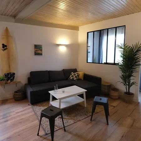 Agreable Renove Pour 6 A 公寓 卡布勒通